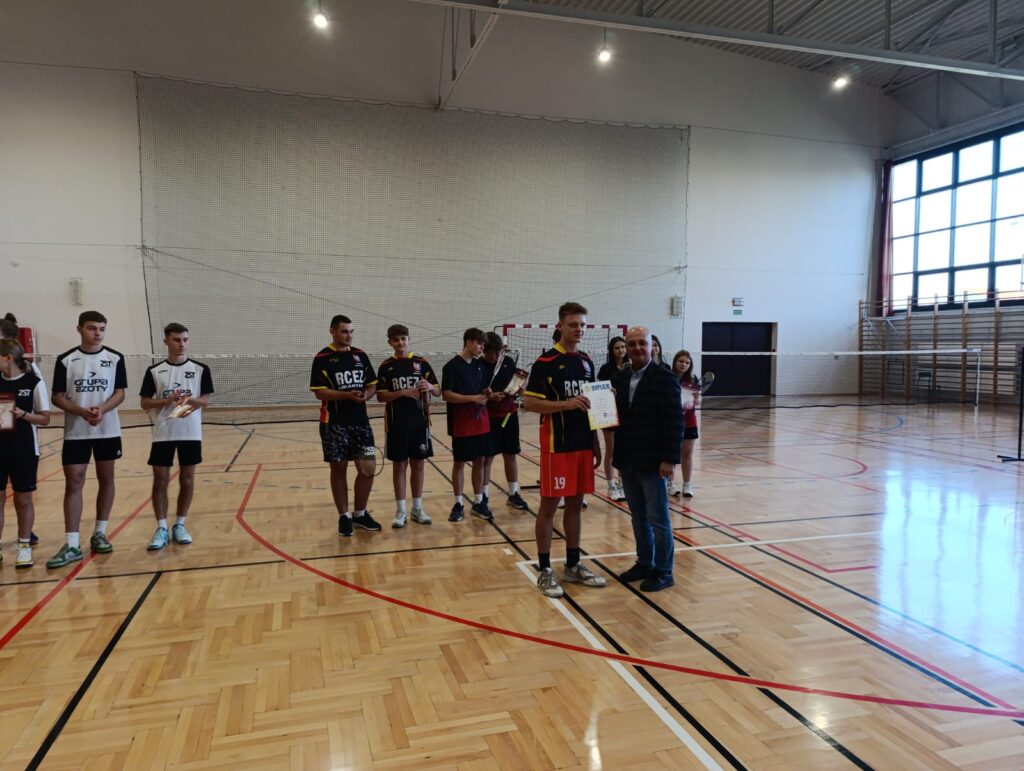 Rcez Z I Miejscem W Mistrzostwach Rejonu W Badmintonie Chłopców Licealiada (2)