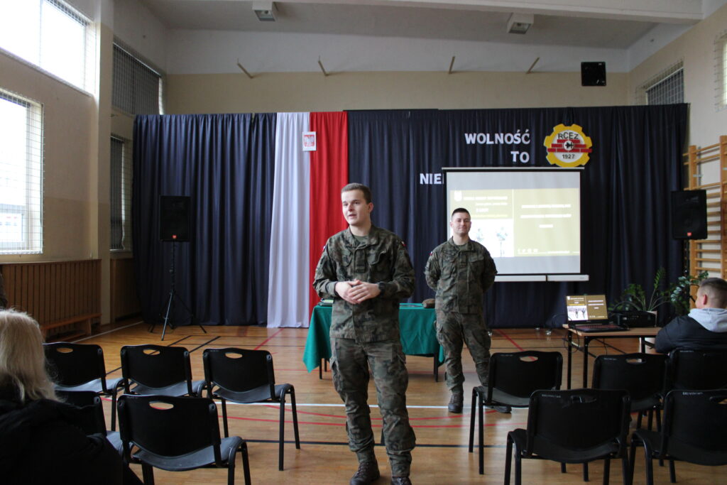 Spotkanie Z Przedstawicielami Wojsk Obrony Terytorialnej (8)