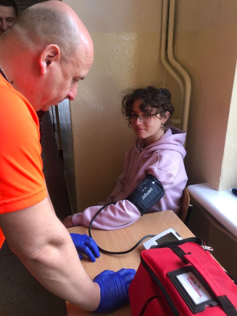 22b9e2cc2957f05a64e1ef0269d2e200