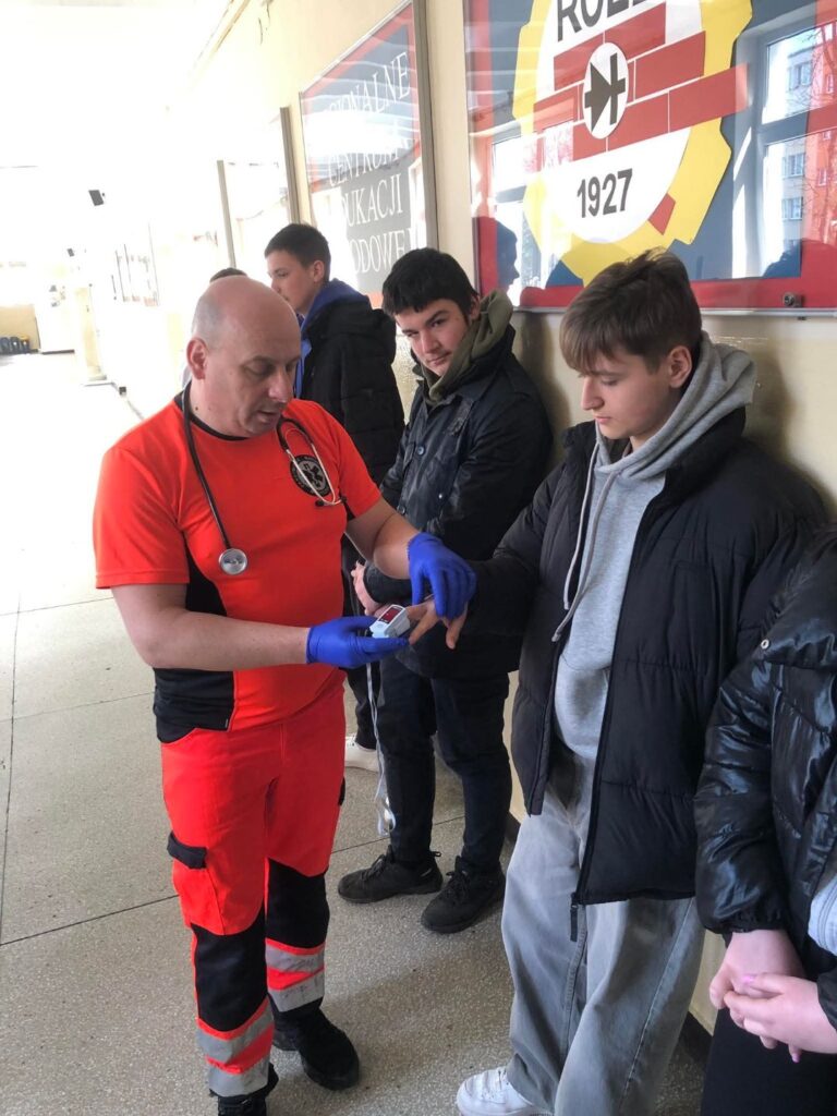 24064993f46f9b519d5f87948a94d990