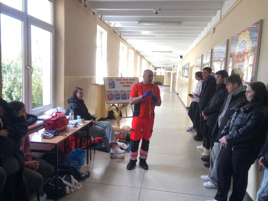 3338c122c1586e2fc1104d56fc8321b1