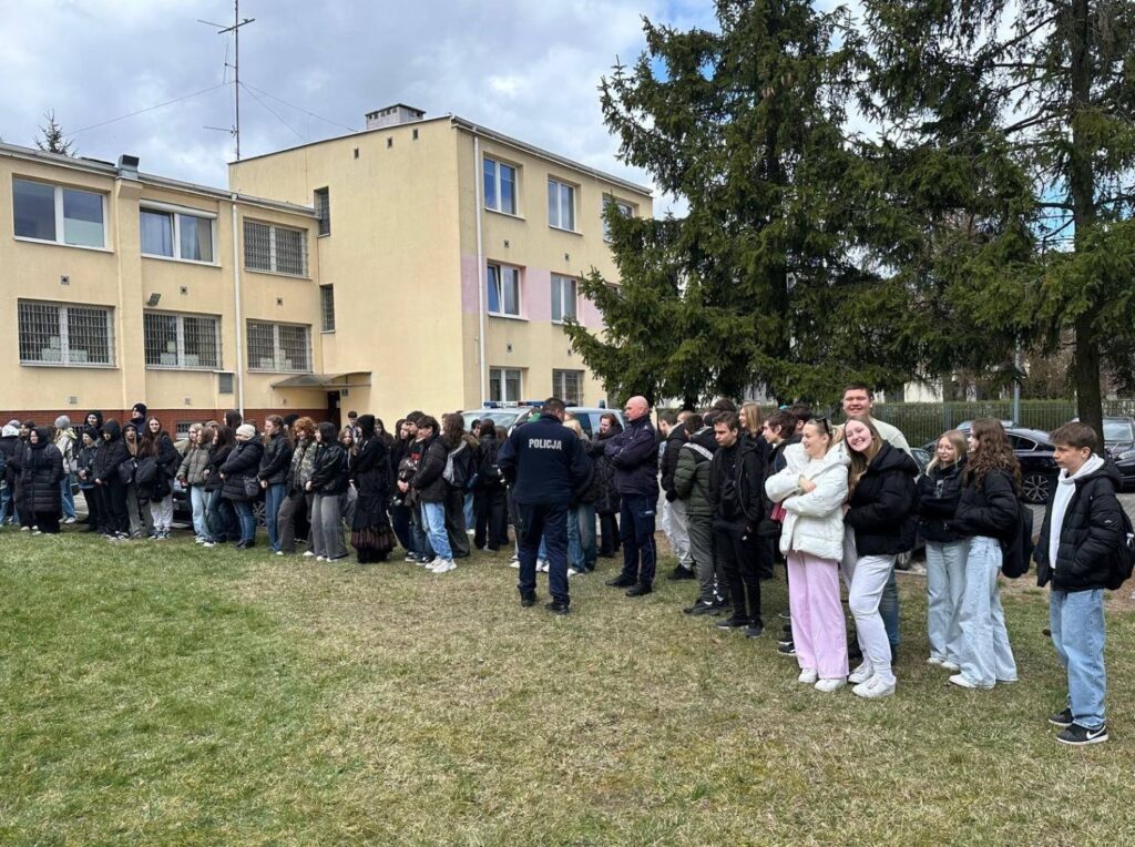 489472580 1216674280462034 8993131632455068096 n