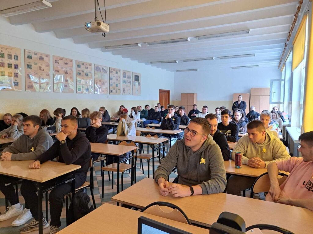 Received 1639082120082202