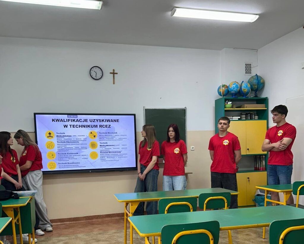 499698255 1253037546825707 7704676261703283785 n