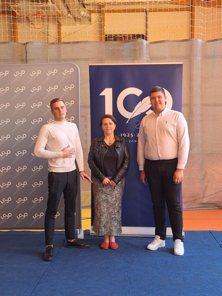 Messenger creation 2a6b7fba e243 497c 8cbf 19a8a0320f6d(1)