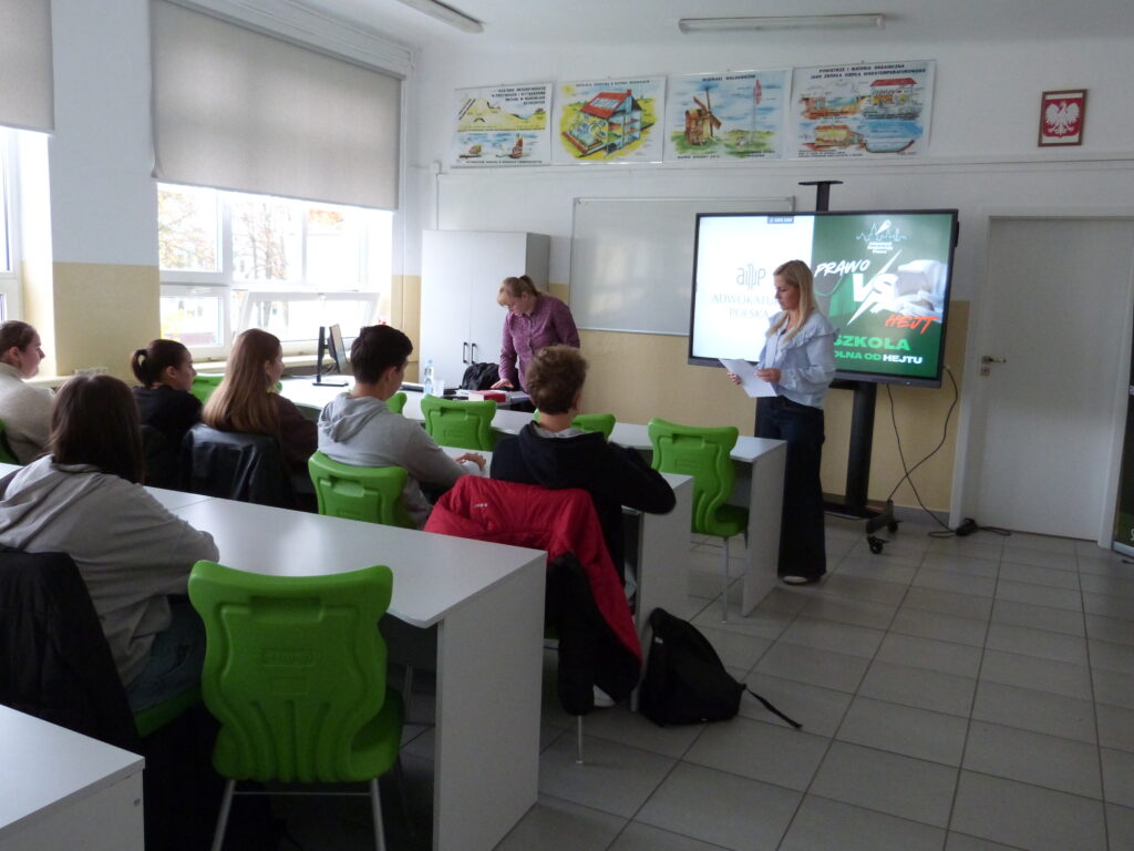 IV edycja ogólnopolskiej akcji edukacyjnej „Adwokaci rozjaśniają prawo”.