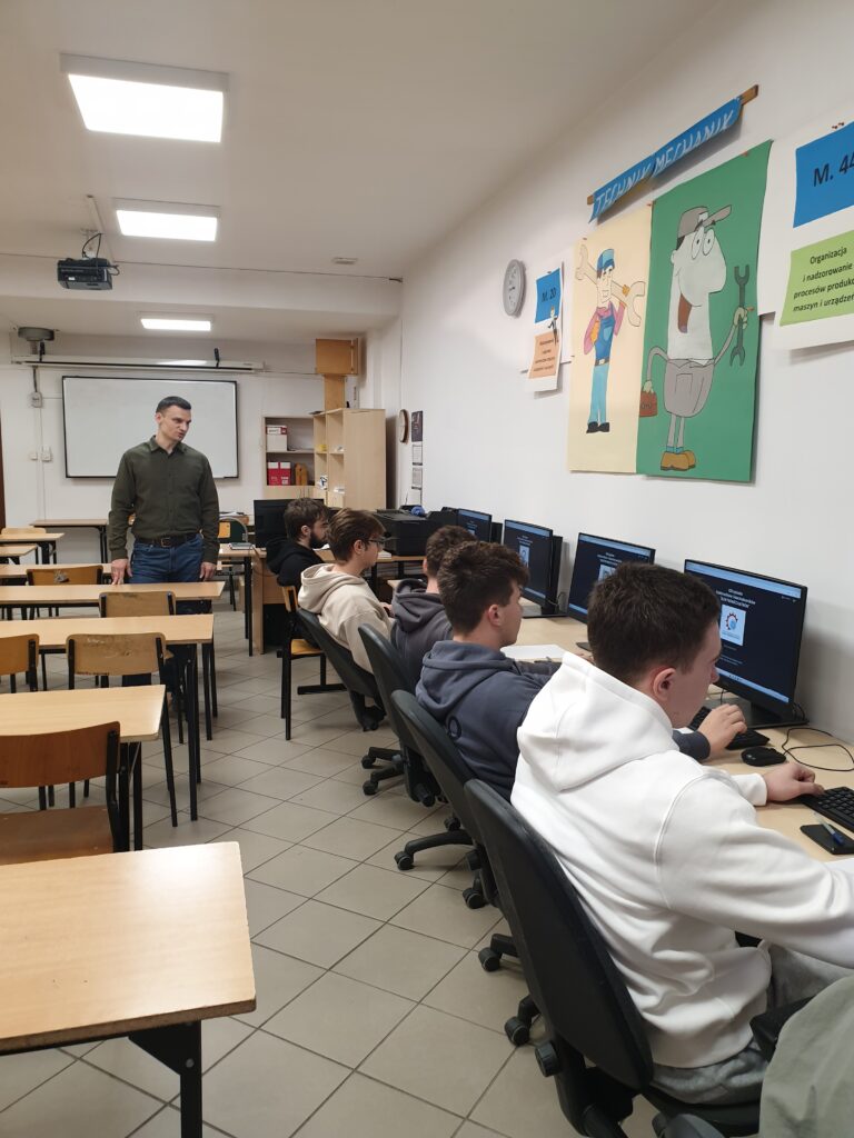 4. Edycja OEiM ELEKTROMECHATRON