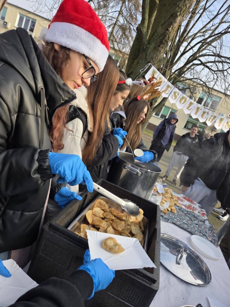 RCEZ wypełniła magia świąt!