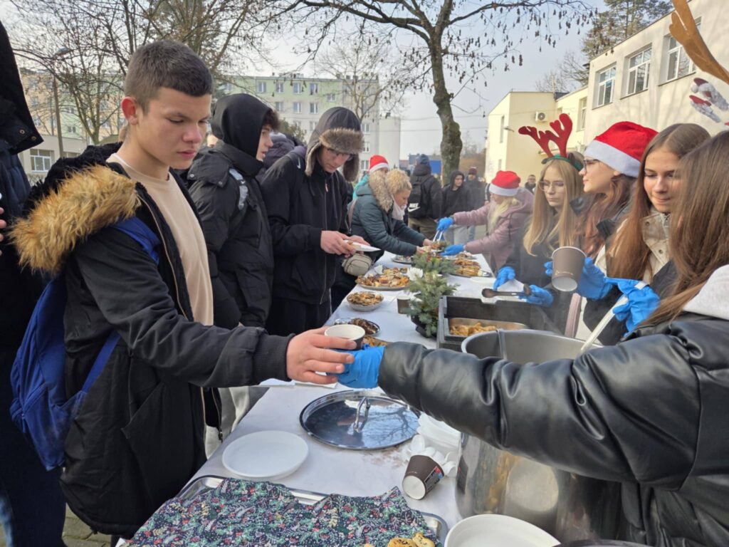 RCEZ wypełniła magia świąt!