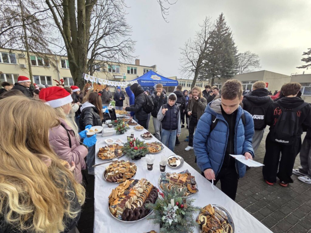 RCEZ wypełniła magia świąt!