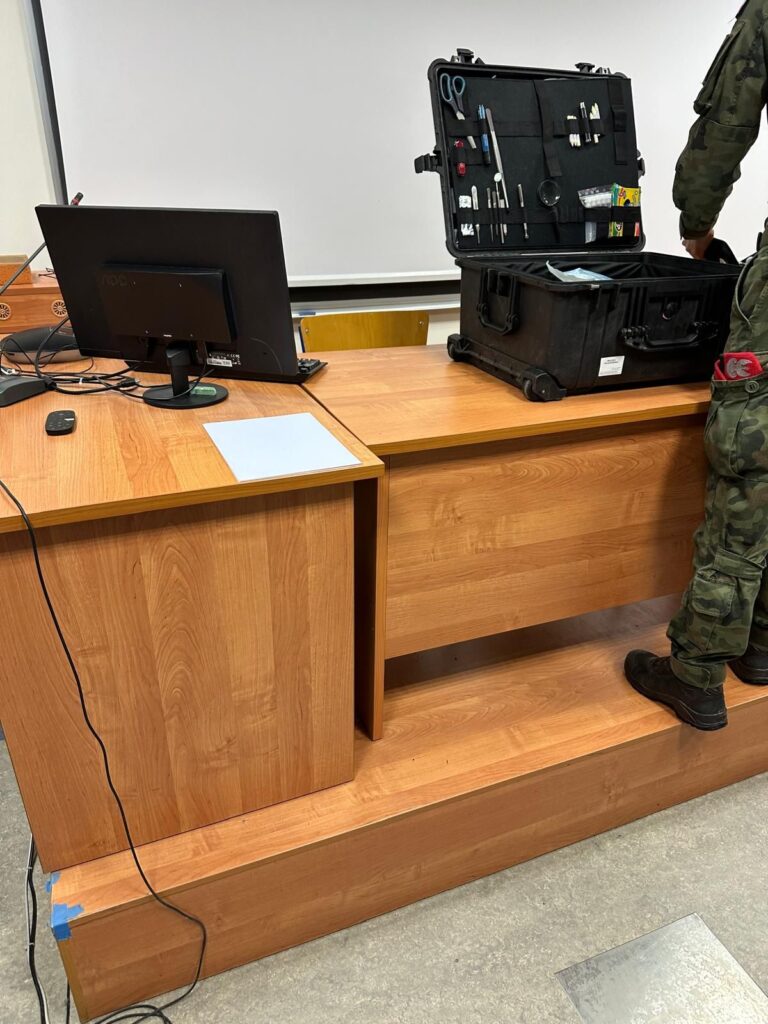 Rcez na wykladach na wsei006