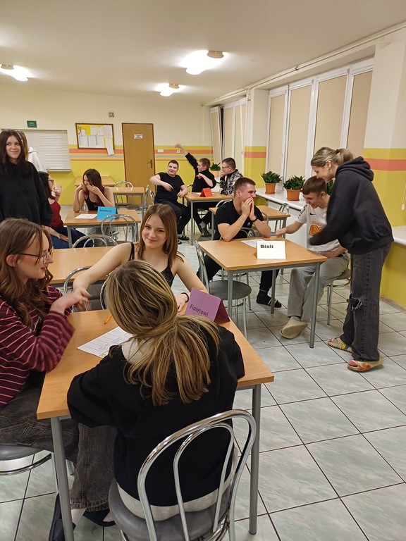 Turniej „Państwa–Miasta” w bursie – pierwsza runda za nami!