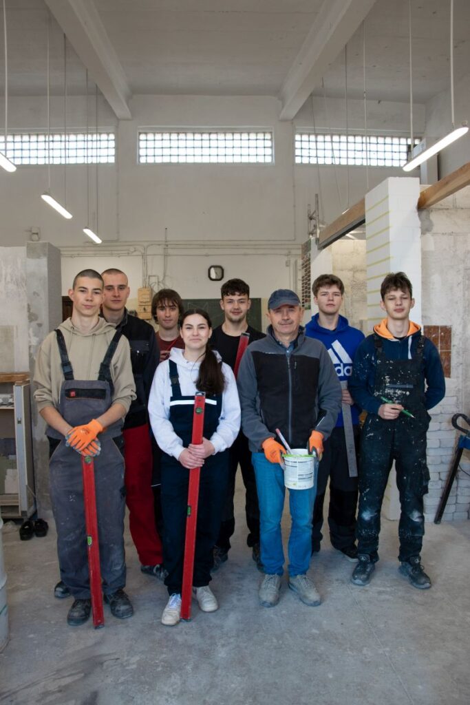 Rcez monter robo wykonczeniowych bs