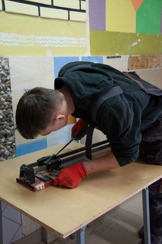 Rcez monter robo wykonczeniowych bs