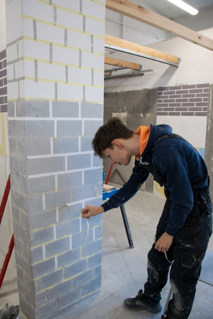 Rcez monter robo wykonczeniowych bs