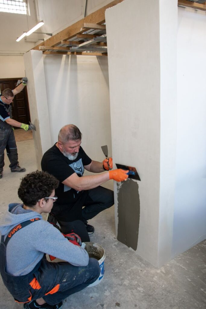 Rcez monter robo wykonczeniowych bs