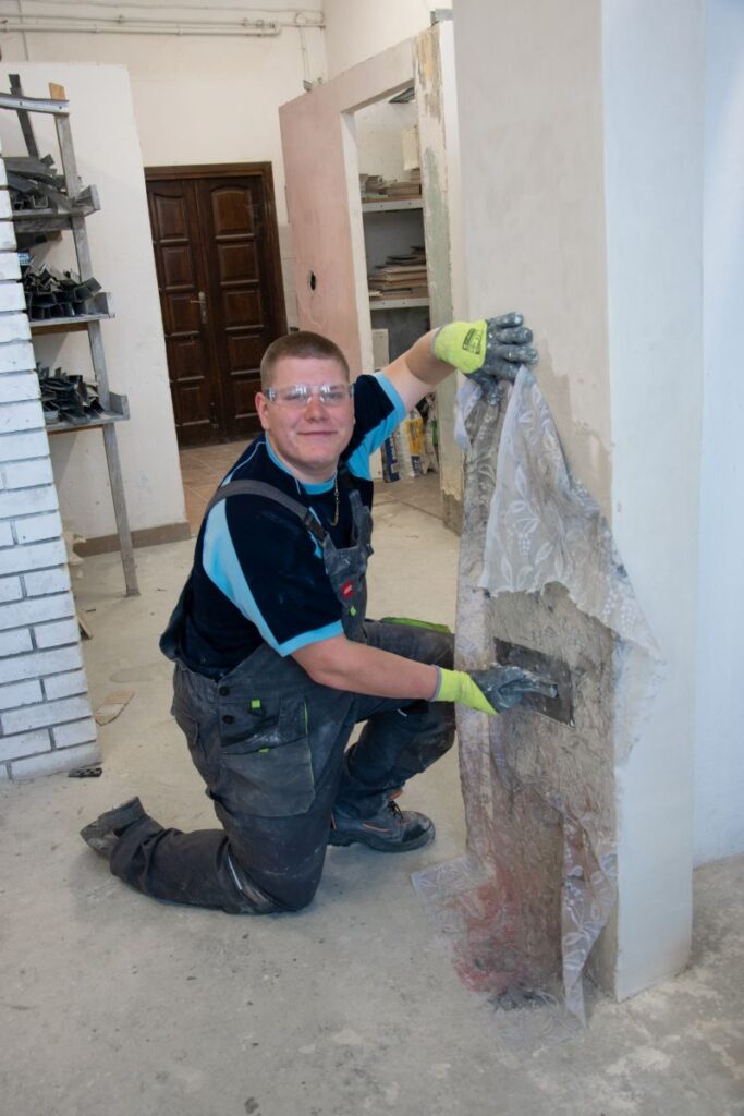 Rcez monter robo wykonczeniowych bs