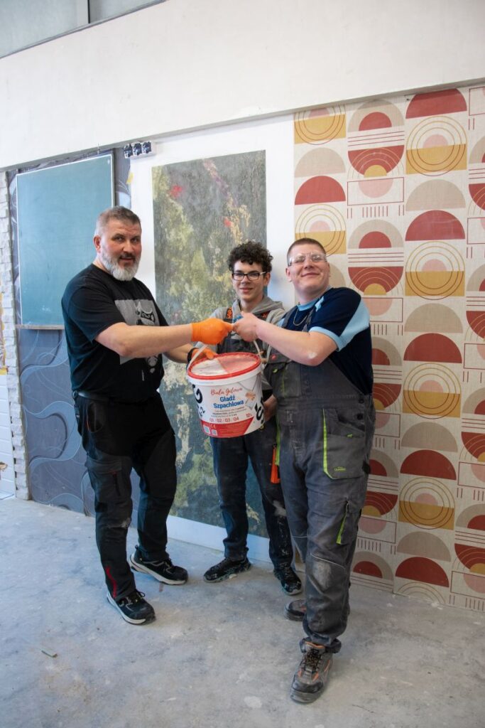 Rcez monter robo wykonczeniowych bs