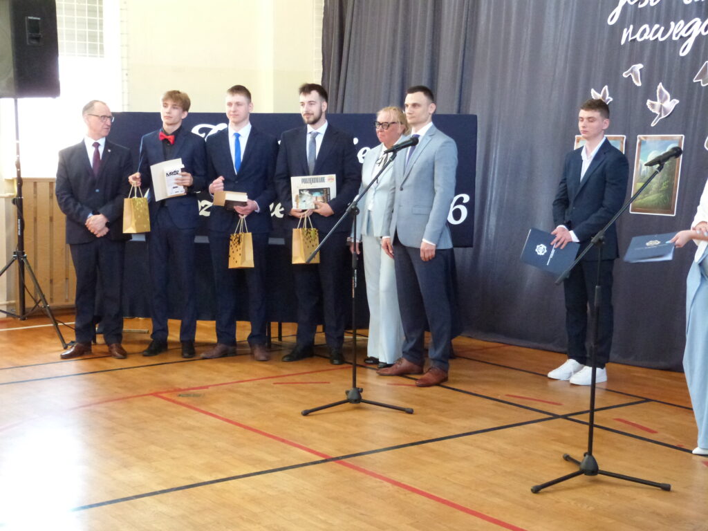 Zakończenie klas maturalnych