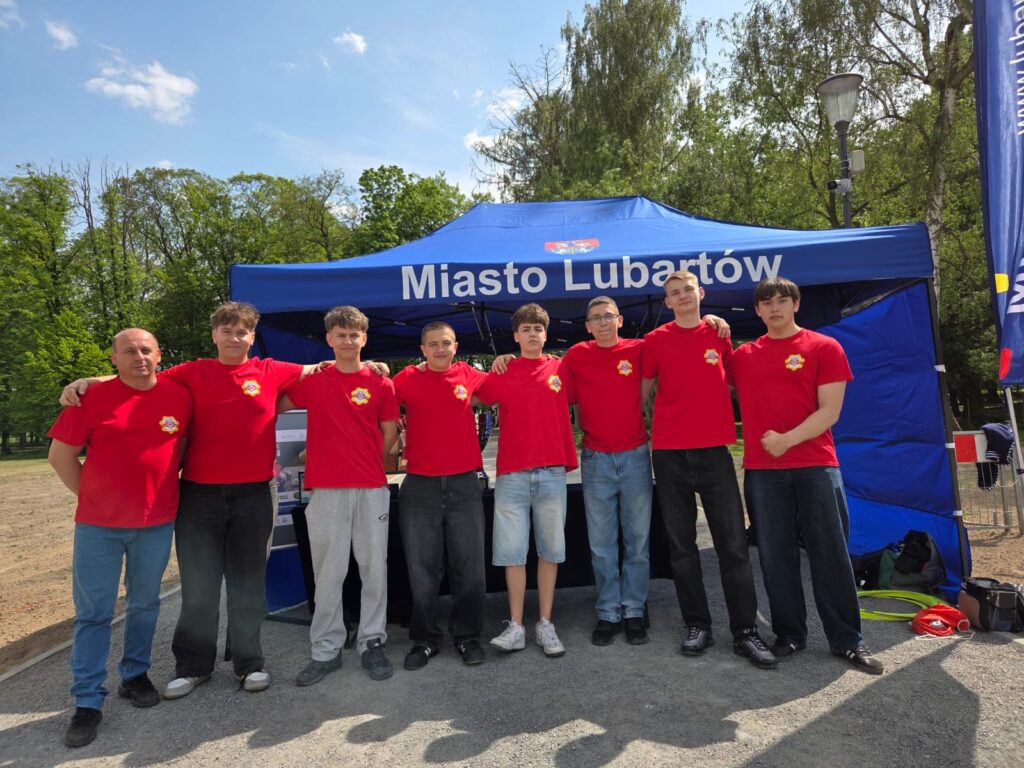 RCEZ na uroczystym otwarciu bulodromu w Lubartowie